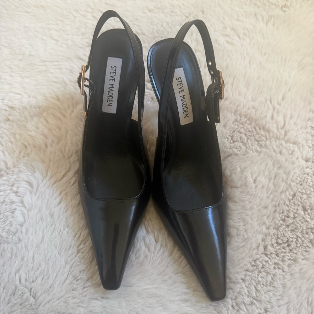Steve Madden Black and Gold Slingback Heels - Picture 6 of 6